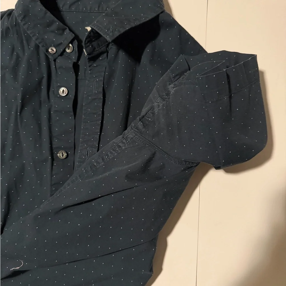 Men's Vuori Bridge Button Down Shirt Size Medium - Picture 6 of 8